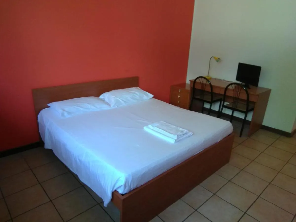 La Cordata Accommodation - Brodolini 24 Cinisello Balsamo 0*,