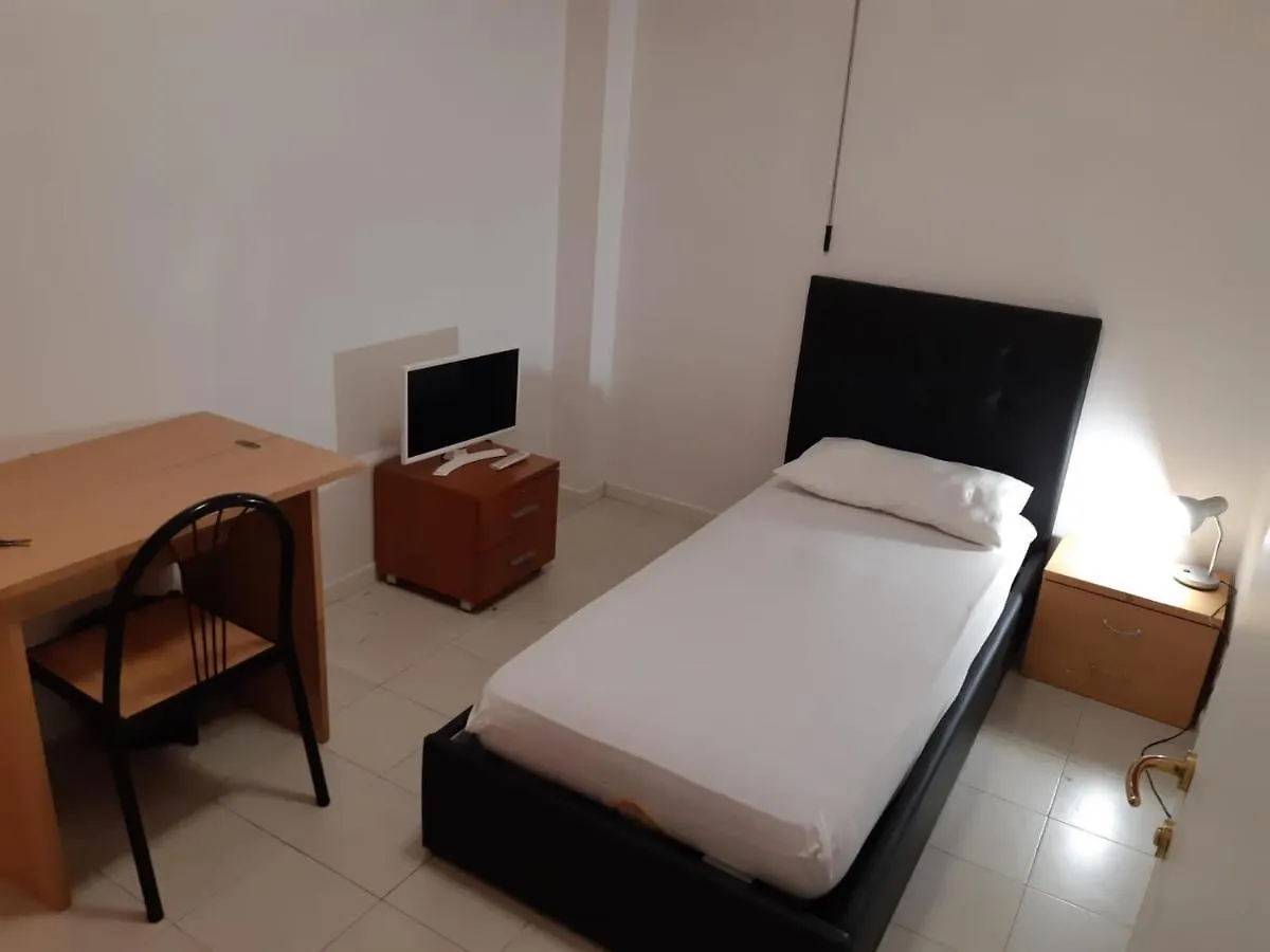 La Cordata Accommodation - Brodolini 24 Cinisello Balsamo 0*,  Italia